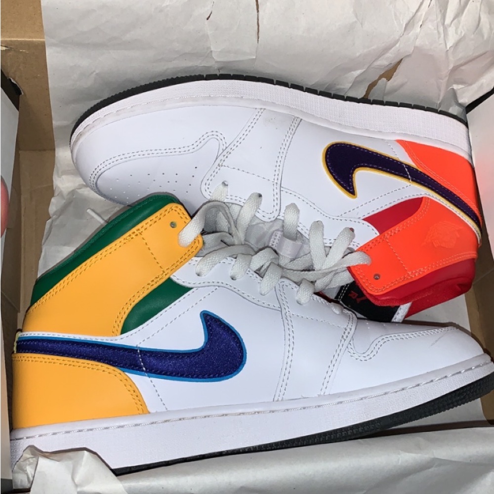 Jordan 1 mid, 6.5 gradeschool
